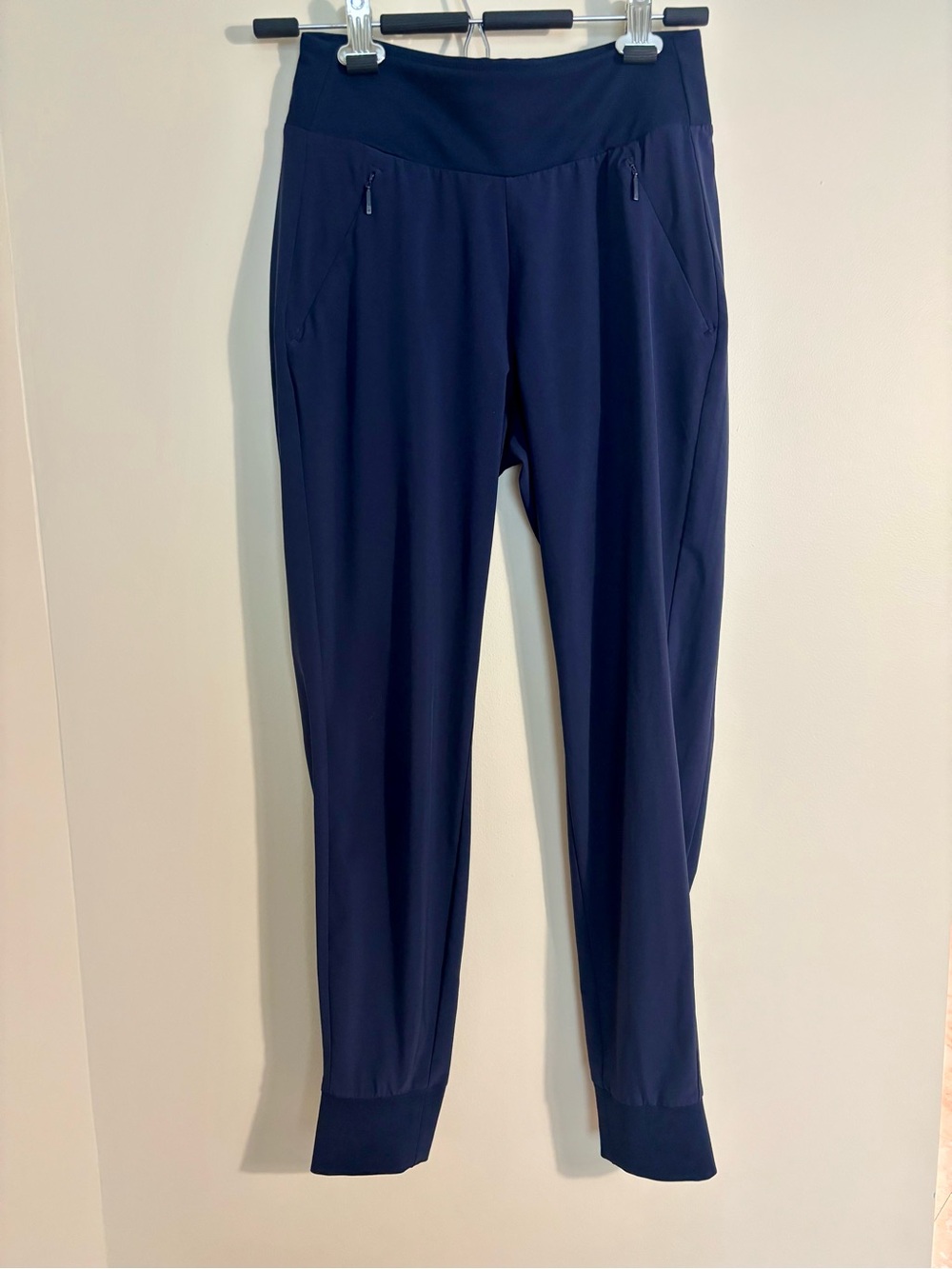 Athleta Navy Soho Active Athleisure Jogger Pants with Pockets sz 0